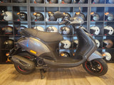 PIAGGIO ZIP SP DESIGN AGAAT GRIJS BROMSCOOTER