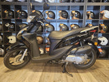 HONDA VISION BROMSCOOTER