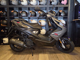 YAMAHA AREOX BROMSCOOTER
